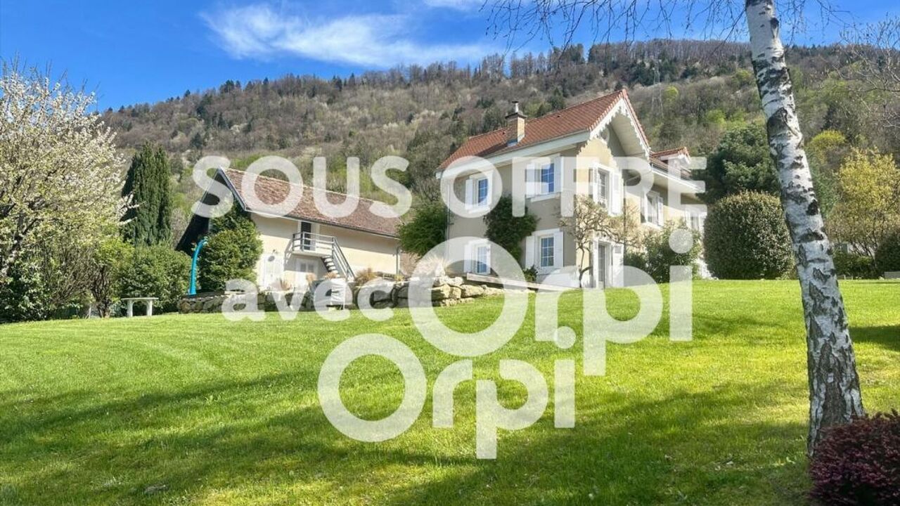 maison 5 pièces 190 m2 à vendre à Le Champ-Près-Froges (38190)