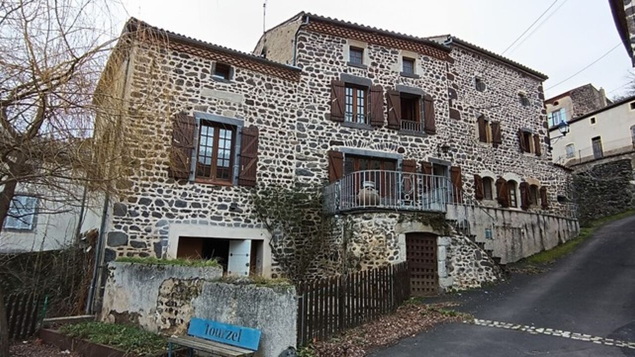 maison 6 pièces 139 m2 à vendre à Tourzel-Ronzières (63320)