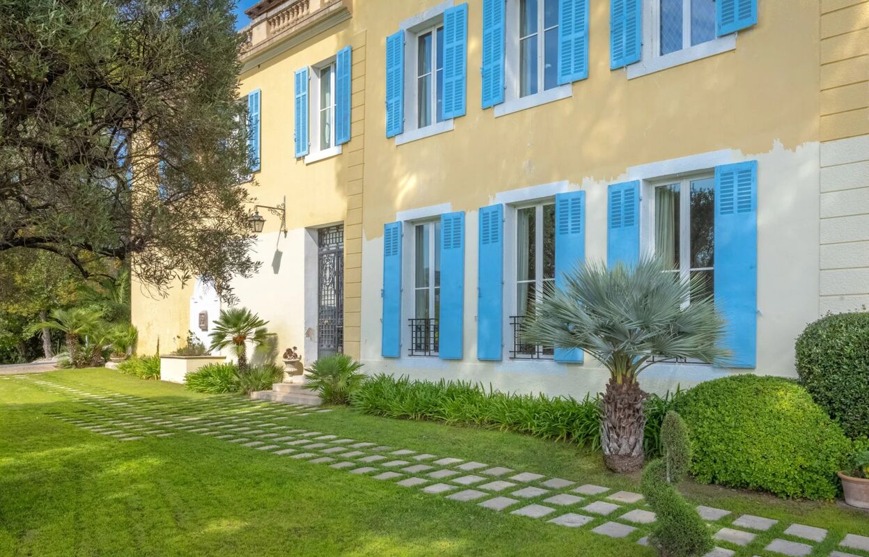 maison 11 pièces 400 m2 à vendre à Cassis (13260)