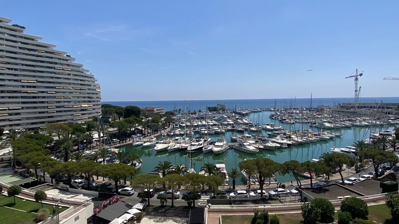 appartement 5 pièces 136 m2 à vendre à Villeneuve-Loubet (06270)