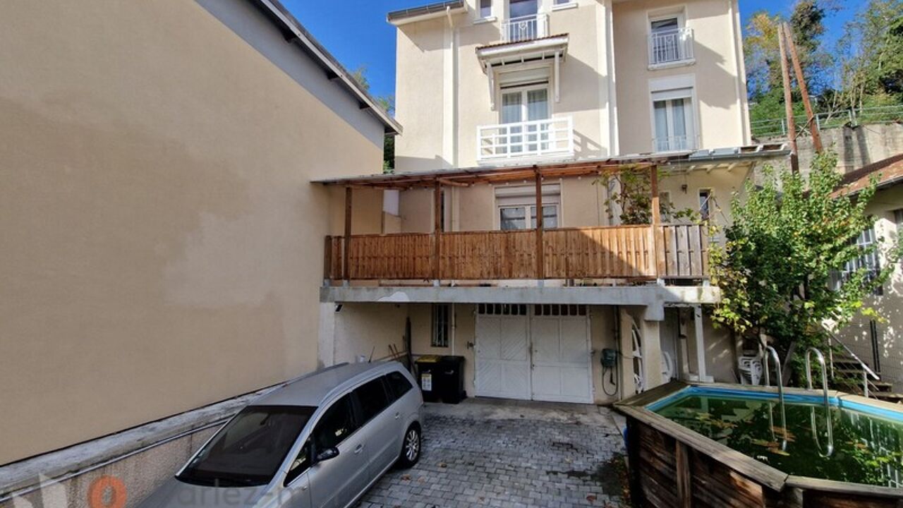 maison 5 pièces 218 m2 à vendre à Rive-de-Gier (42800)