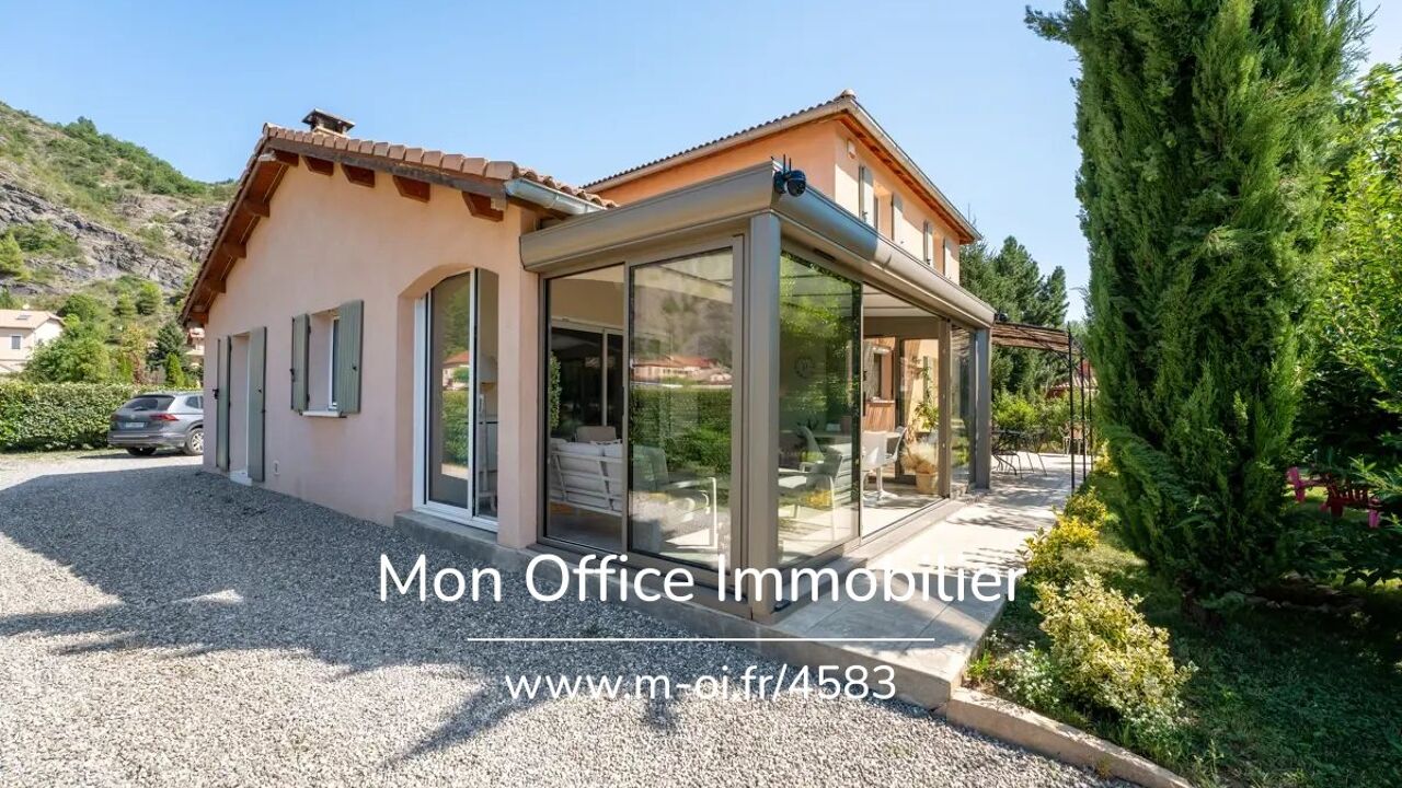 maison 5 pièces 171 m2 à vendre à Claret (05110)