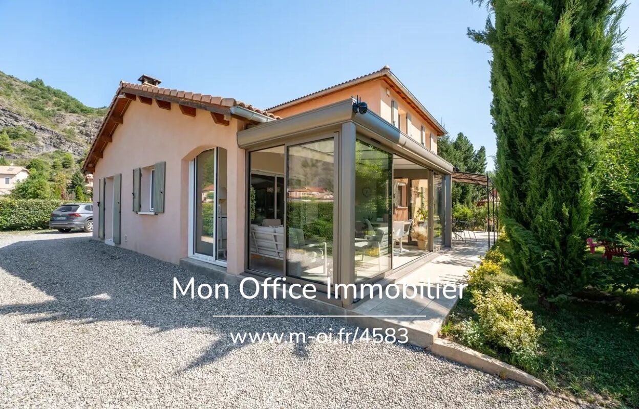 maison 5 pièces 171 m2 à vendre à Claret (05110)