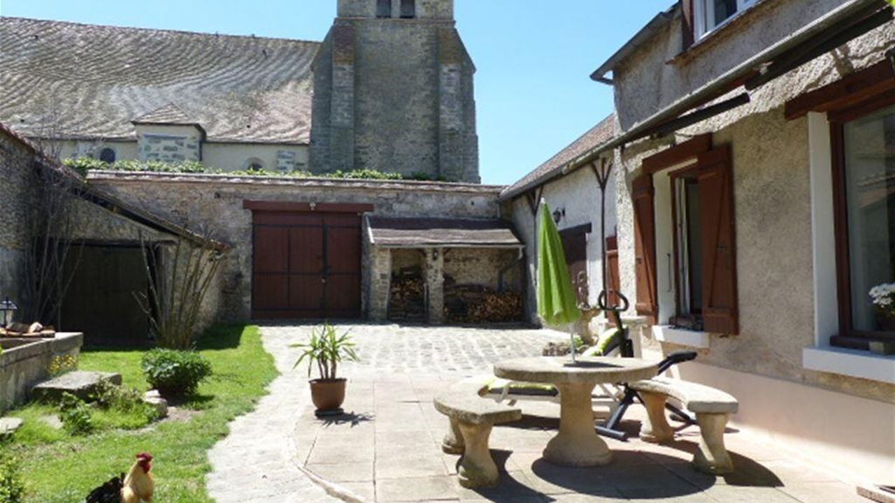 maison 8 pièces 220 m2 à vendre à La Chapelle-la-Reine (77760)