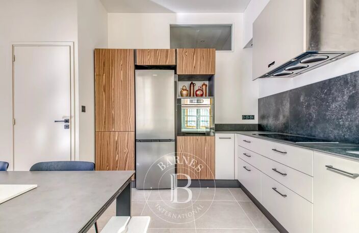 Lyon 2 - Ainay - Appartement meublé et rénové de 110,80 m²  - 3 Chambres — photo 5