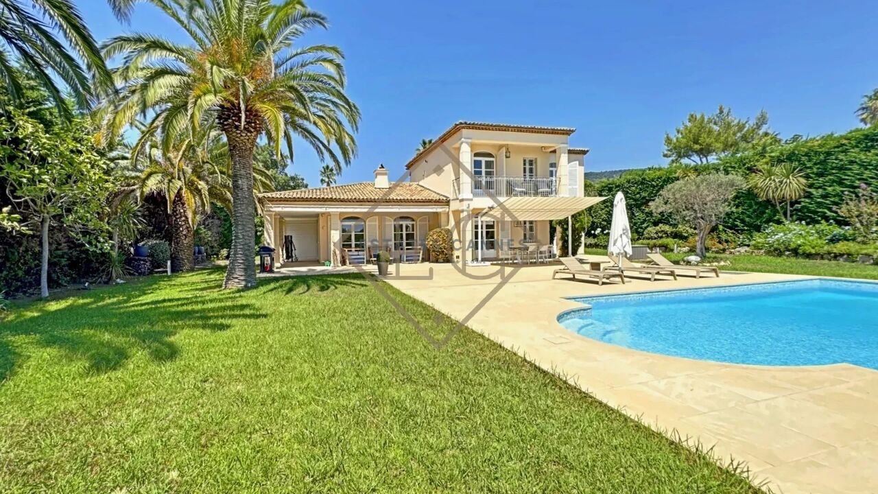 maison 7 pièces 163 m2 à vendre à Grimaud (83310)