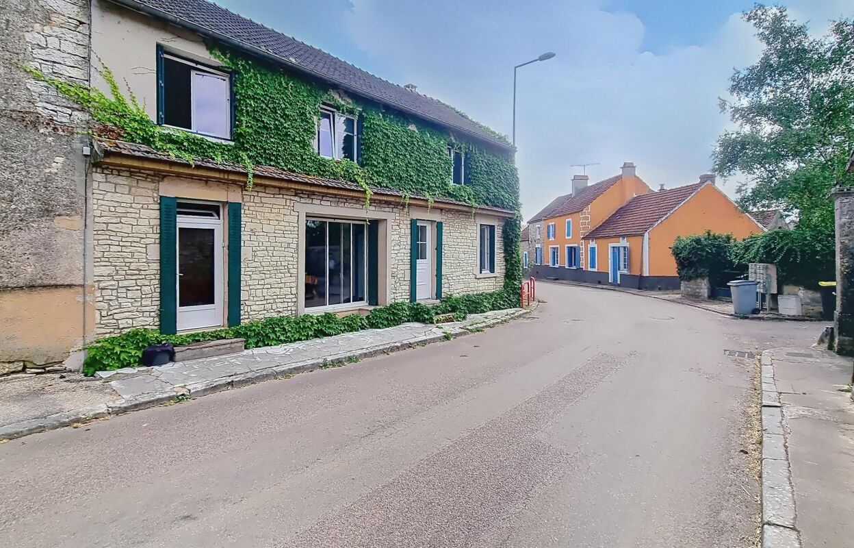 maison 6 pièces 125 m2 à vendre à Noyers (89310)