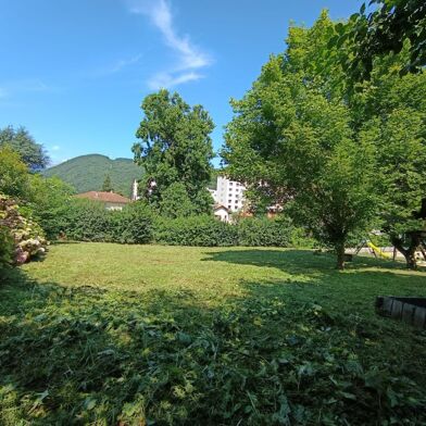 Terrain 676 m²