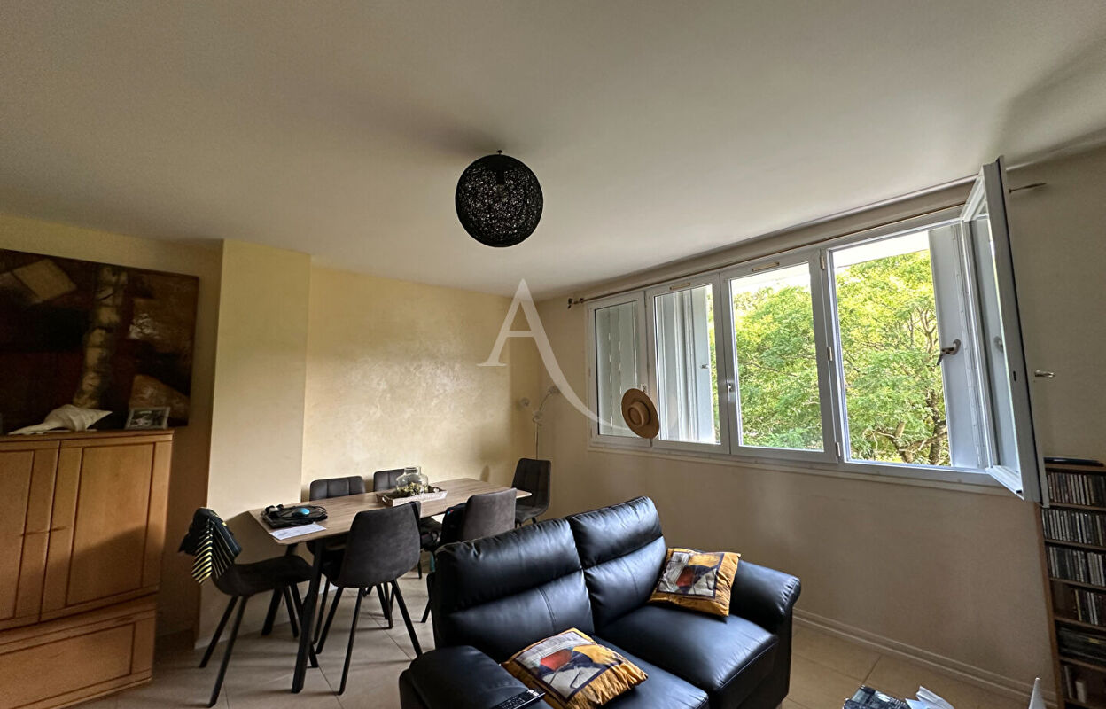 appartement 3 pièces 55 m2 à vendre à Rochefort (17300)