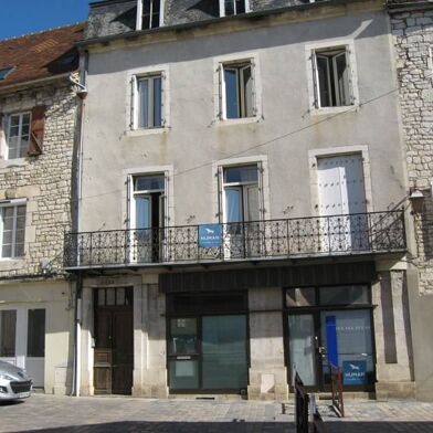 Immeuble  149040 €