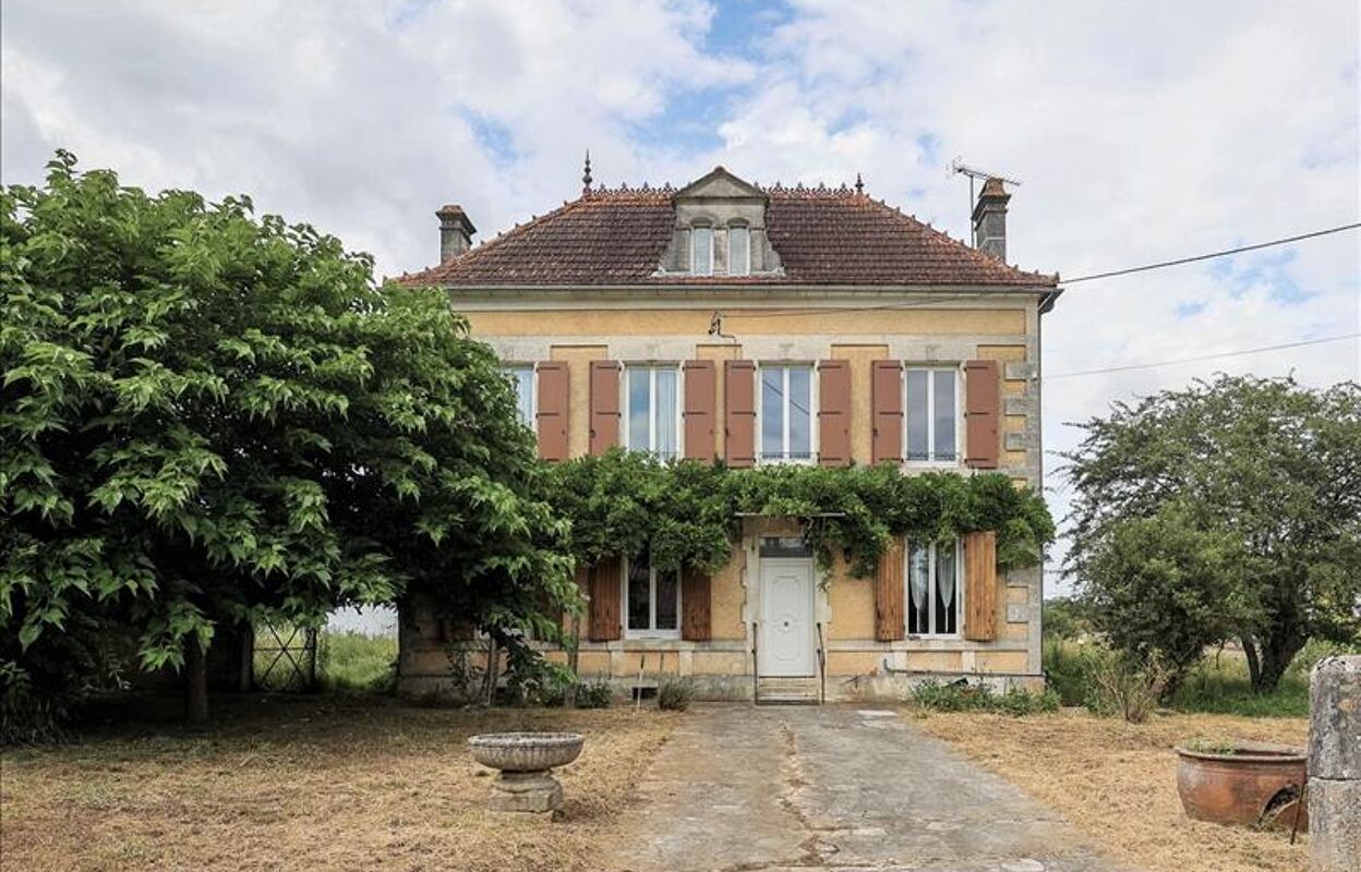 maison 6 pièces 132 m2 à vendre à Angeac-Charente (16120)