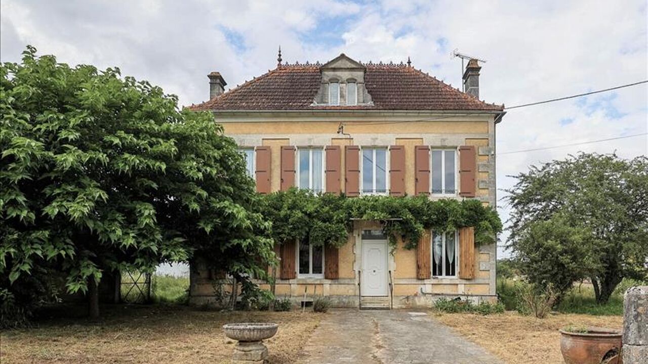 maison 6 pièces 132 m2 à vendre à Angeac-Charente (16120)