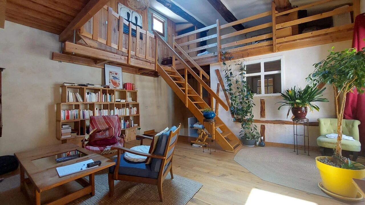 maison 2 pièces 77 m2 à vendre à Val-Buëch-Méouge (05300)