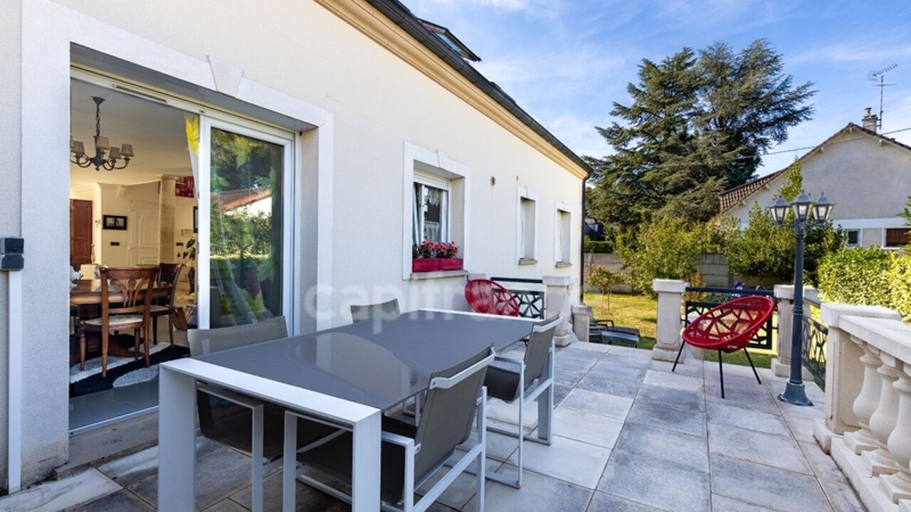 maison 6 pièces 240 m2 à vendre à Claye-Souilly (77410)