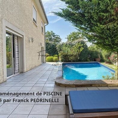 Maison 5 pièces 162 m²