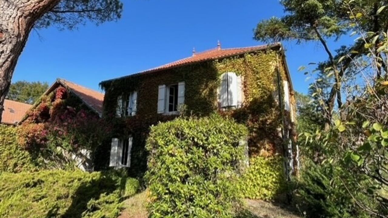 maison 8 pièces 250 m2 à vendre à Plaisance (32160)