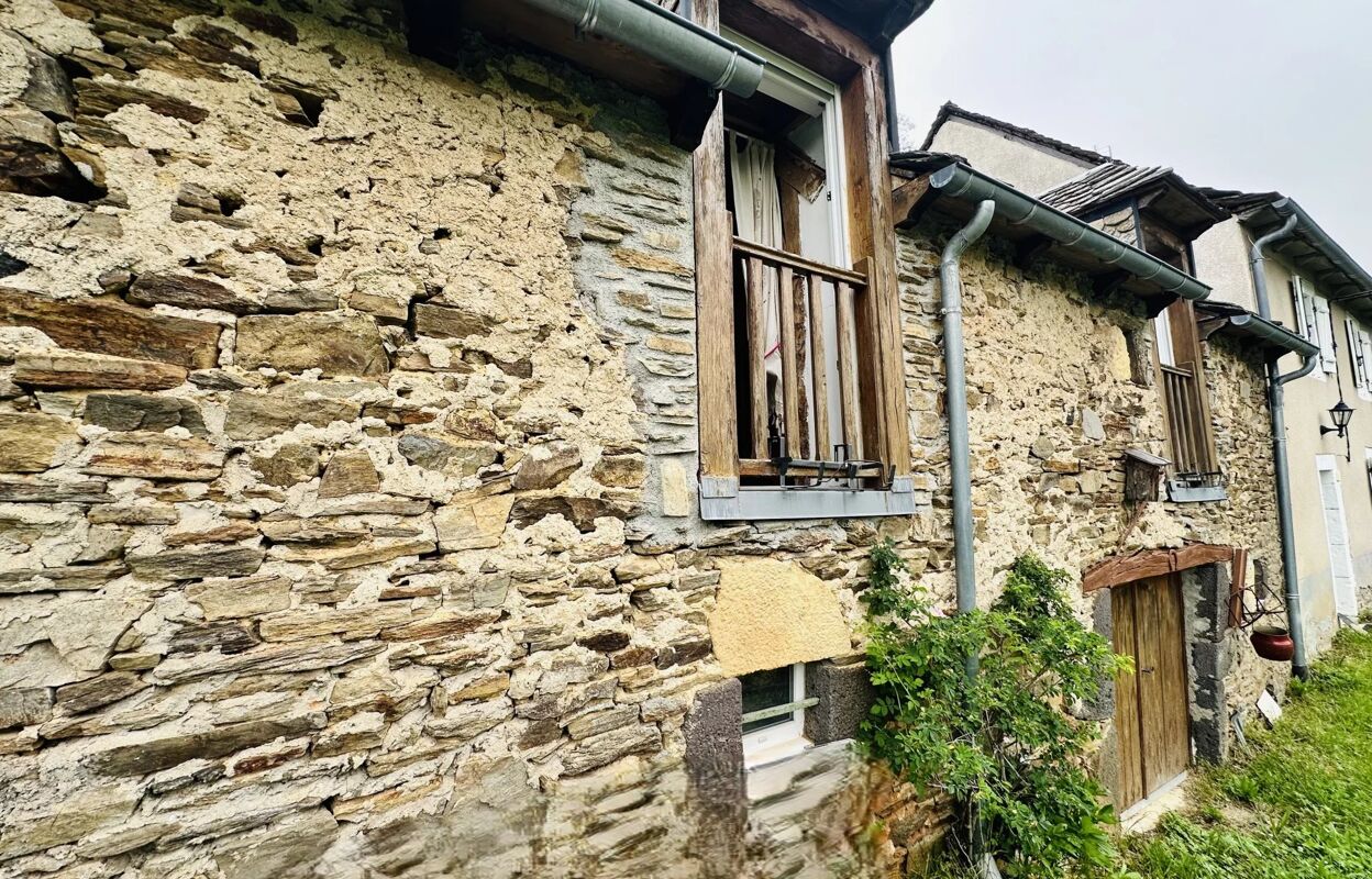 maison 4 pièces 102 m2 à vendre à Saint-Geniez-d'Olt-Et-d'Aubrac (12130)