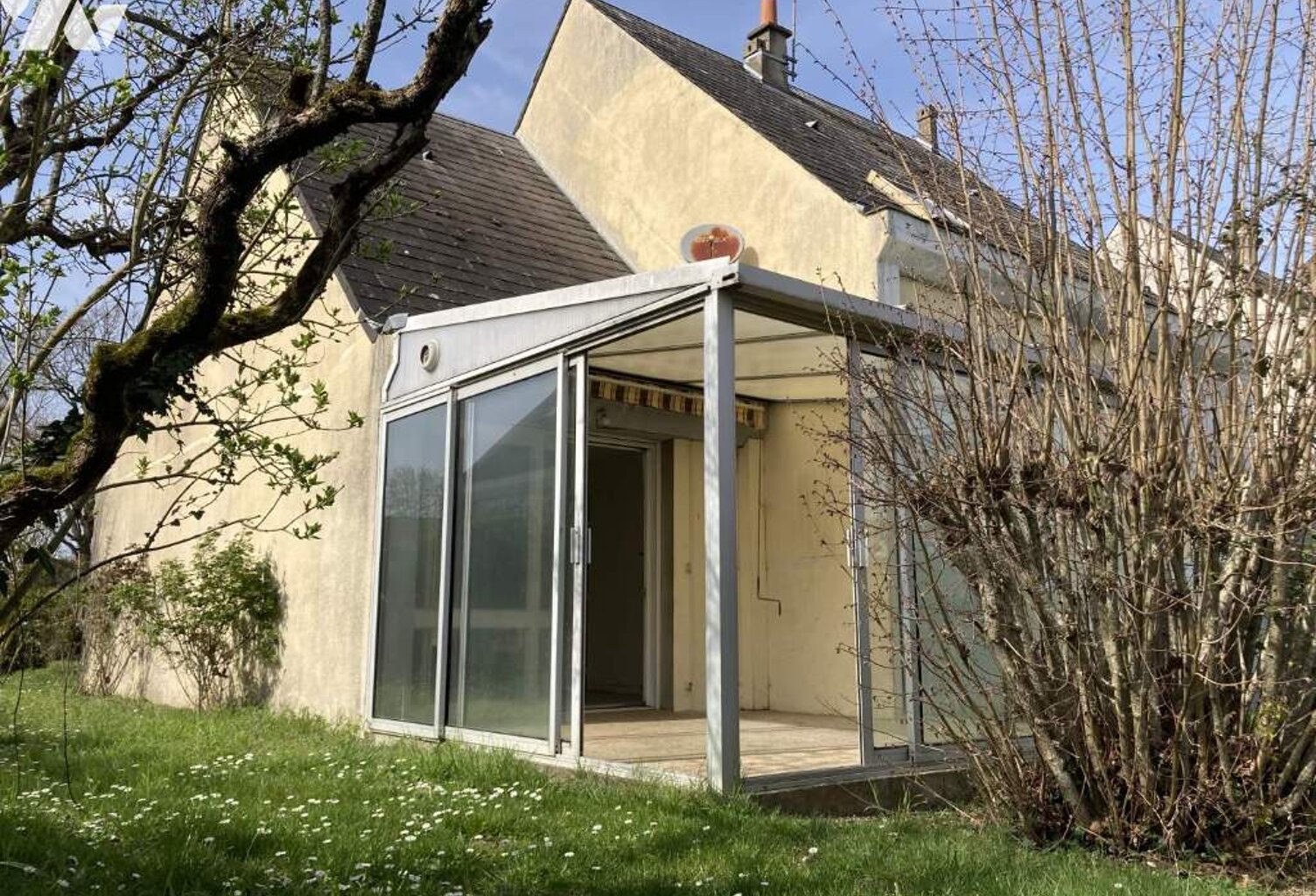 Vente maison   Perrusson (37600) — photo 1