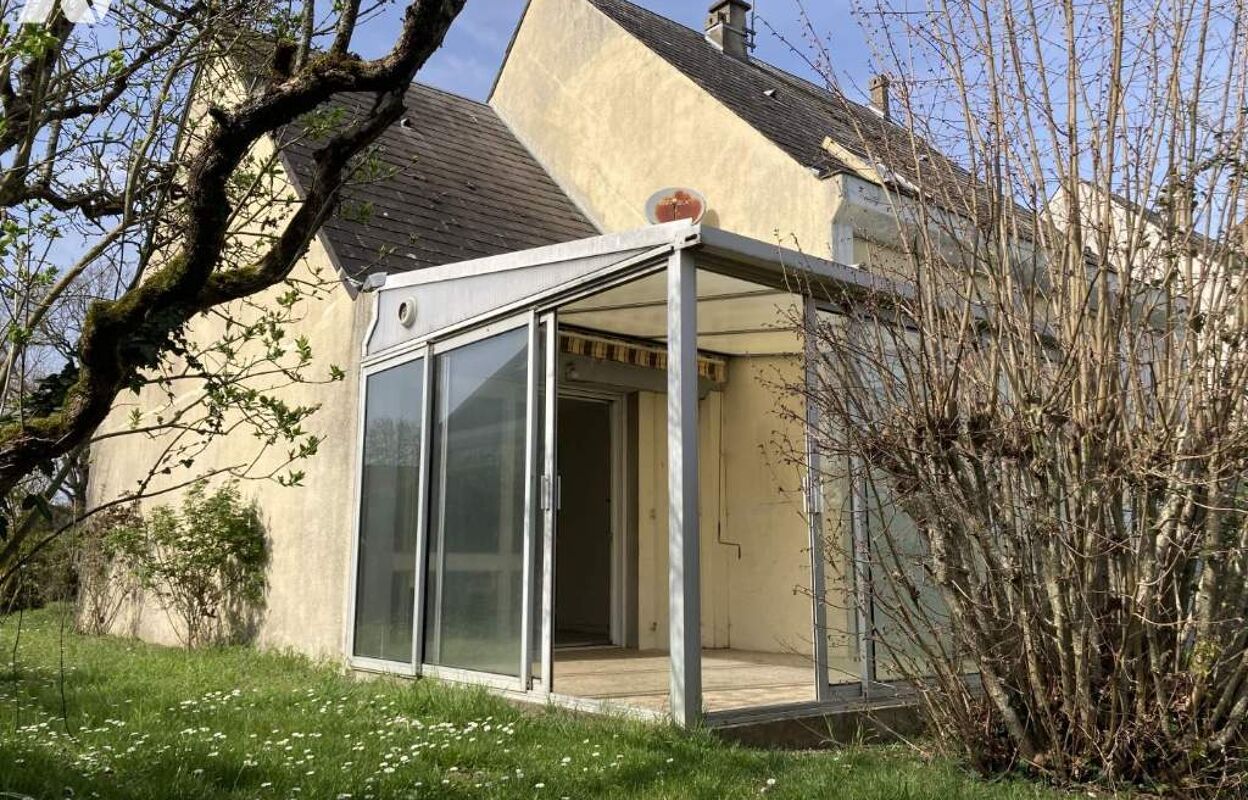 maison  pièces  m2 à vendre à Perrusson (37600)