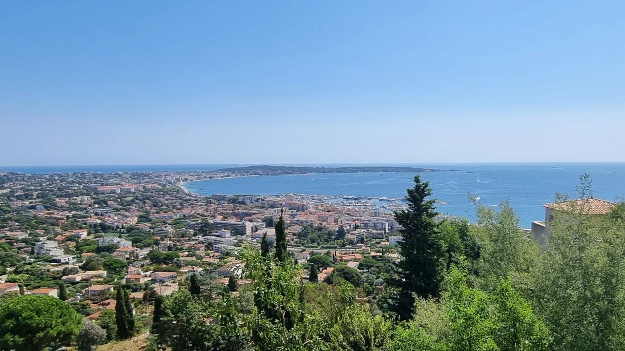 maison 6 pièces 170 m2 à vendre à Golfe-Juan (06220)