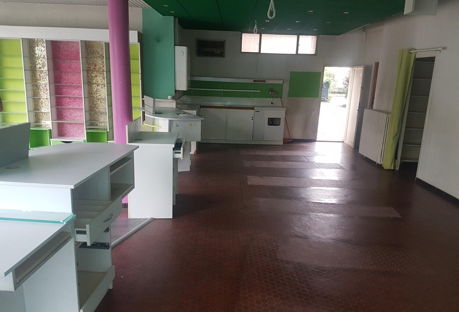 Location commerce  86 m² à Fontaine (38600) — photo 1