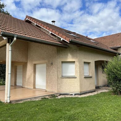 Maison 7 pièces 323000 €