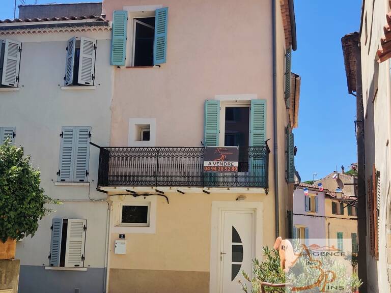 Collobrières cœur historique.  Venez visiter cette maison de vil — photo 1