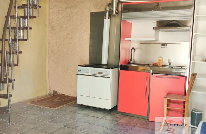 Collobrières cœur historique.  Venez visiter cette maison de vil — photo 3