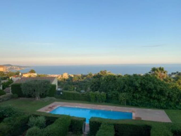 Appartement de 24.85m2 avec terrasse en location à Nice (06) — photo 1
