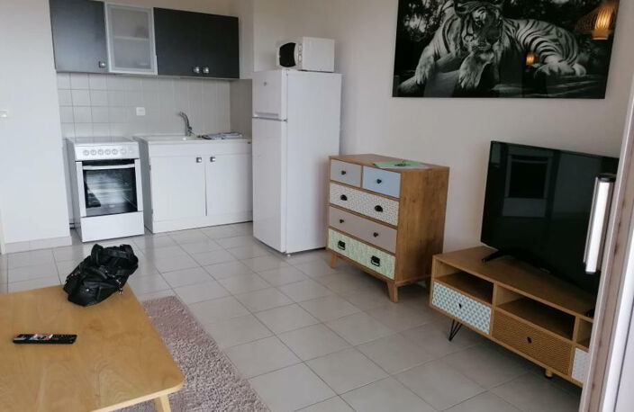Appartement de 24.85m2 avec terrasse en location à Nice (06) — photo 2