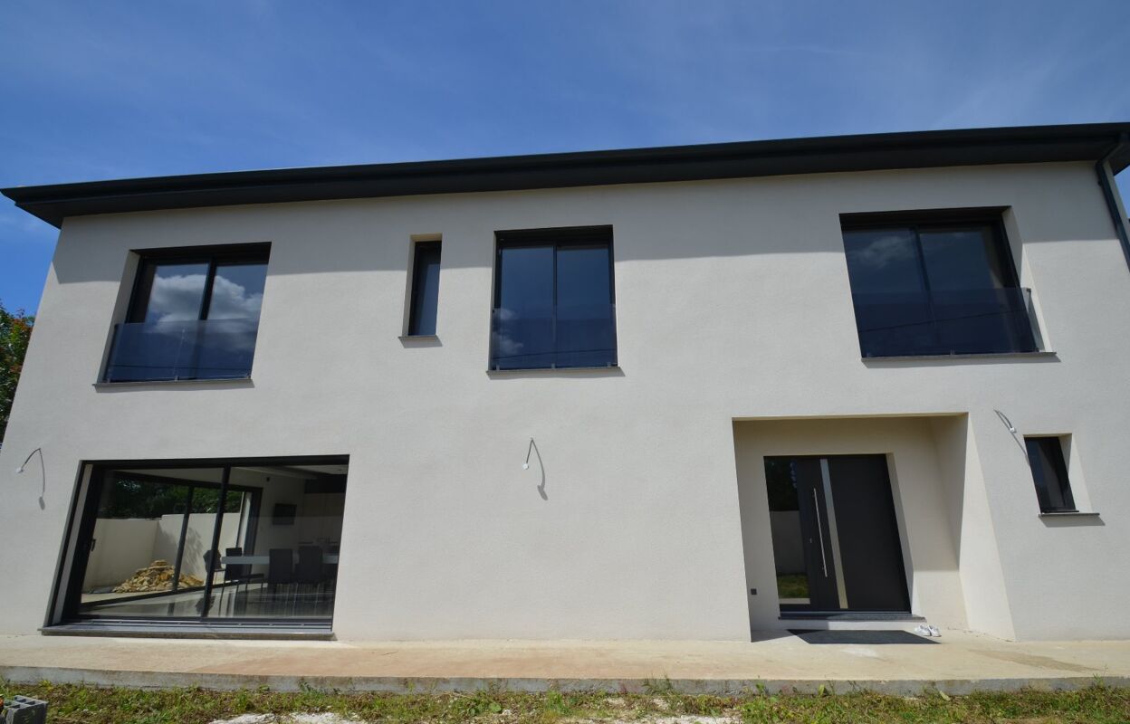 maison 6 pièces 239 m2 à vendre à Trévoux (01600)