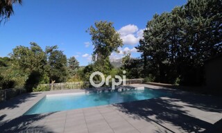 Maison 7 Pièces 200 m² à vendre à Roquevaire (13360)