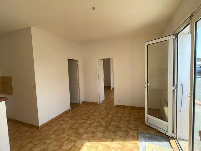 Appartement À Vendre — photo du bien