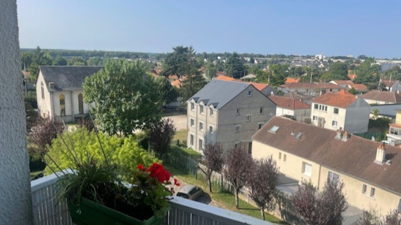 appartement 4 pièces 89 m2 à vendre à Saint-Jean-de-la-Ruelle (45140)