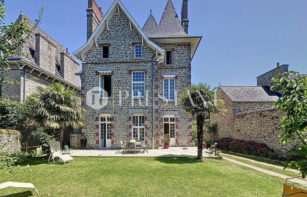 maison 12 pièces 330 m2 à vendre à Dinan (22100)