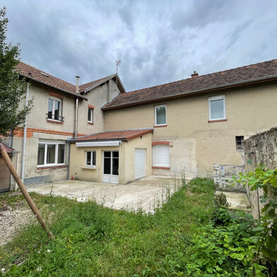 Maison 9 pièces 225 m²