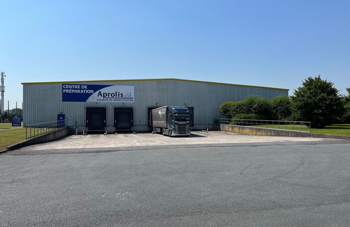 Entrepôt logistique avec 4 quais de déchargement — photo 5