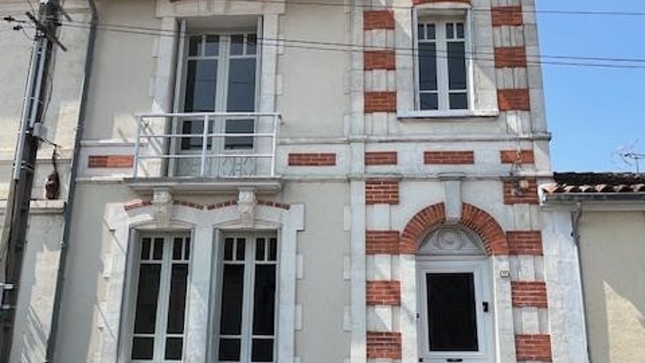 maison 4 pièces 113 m2 à louer à Cognac (16100)