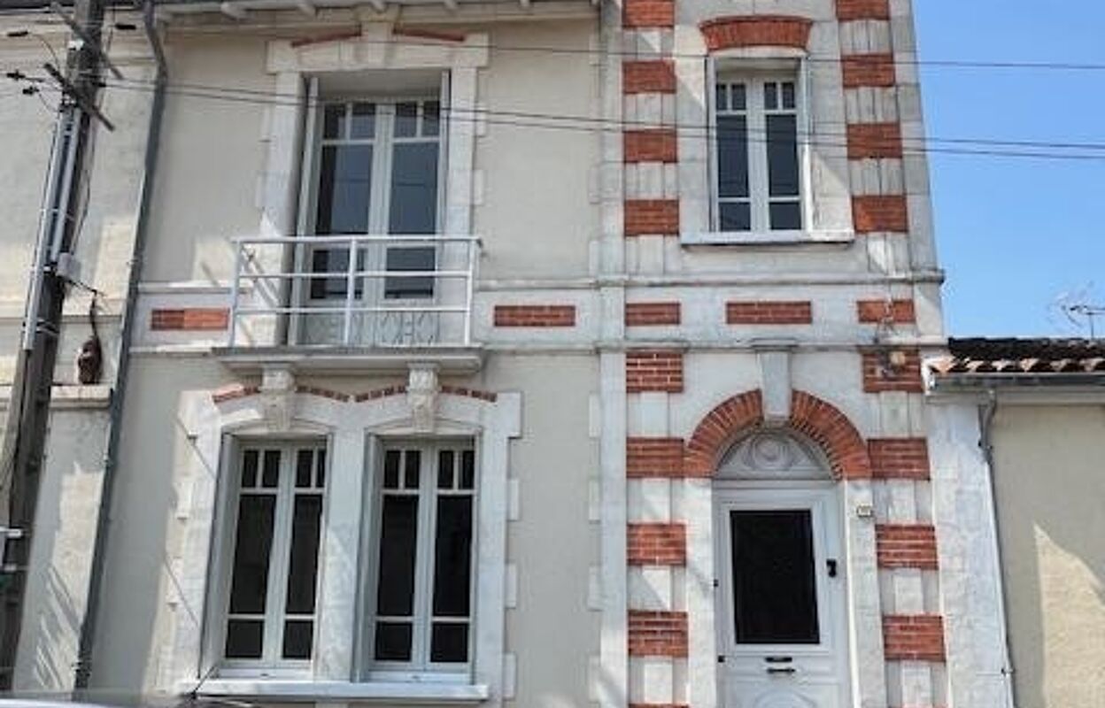 maison 4 pièces 113 m2 à louer à Cognac (16100)