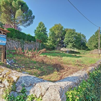 Terrain 760 m²