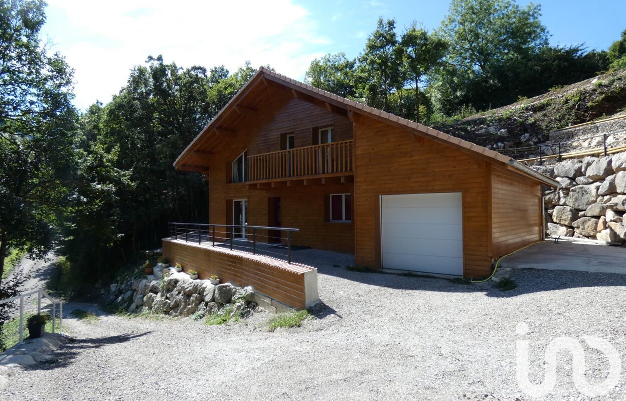 maison 3 pièces 110 m2 à vendre à Saint-Julien-en-Beauchêne (05140)