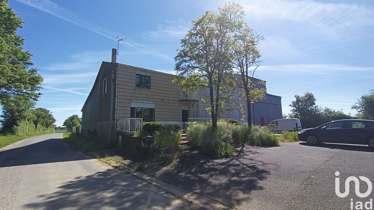 immeuble  pièces 404 m2 à vendre à Saint-Sauvant (86600)