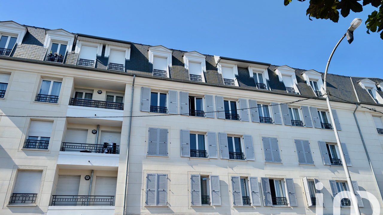 appartement 2 pièces 39 m2 à vendre à Saint-Cyr-l'École (78210)