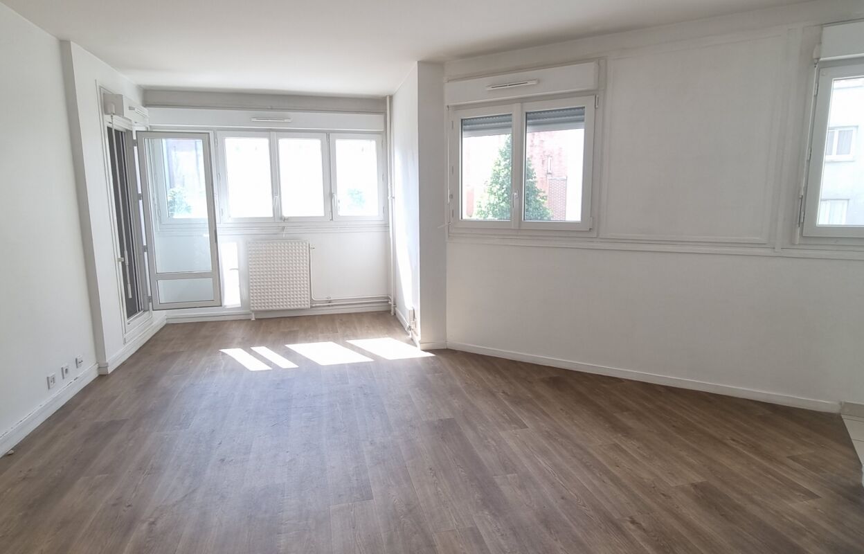 appartement 2 pièces 51 m2 à vendre à Sevran (93270)