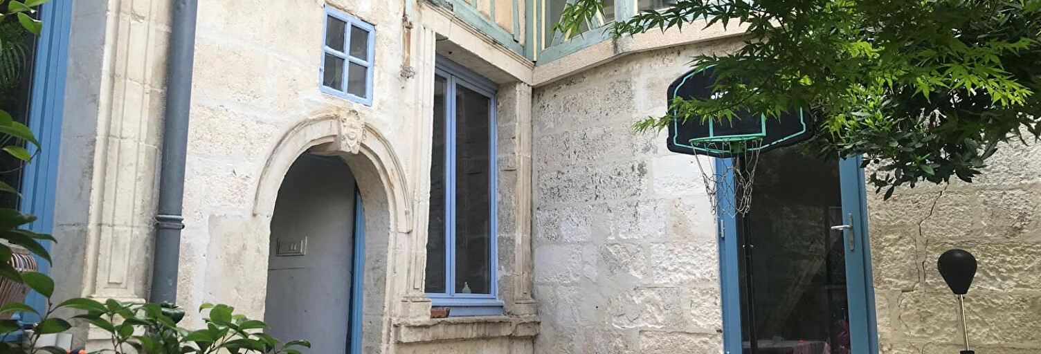 Maison 10 Pièces 240 m² à vendre à Bourges (18000)