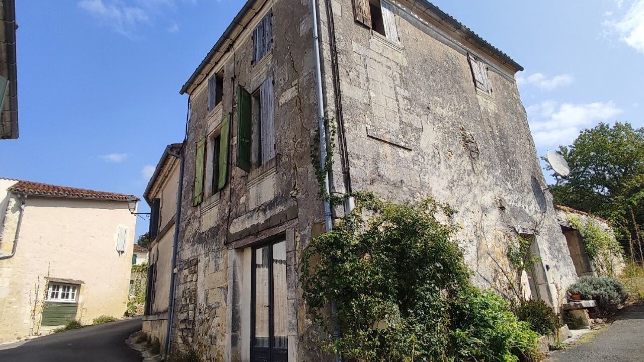 maison 4 pièces 94 m2 à vendre à Saint-Sauvant (17610)