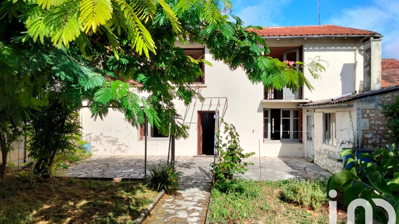 maison 8 pièces 195 m2 à vendre à Pons (17800)