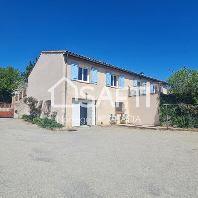 Maison 6 pièces 241 m²