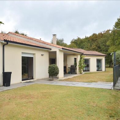 Maison 10 pièces 227 m²