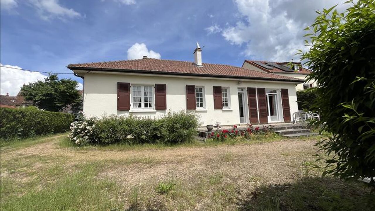 maison 4 pièces 80 m2 à vendre à Saint-Amand-Montrond (18200)